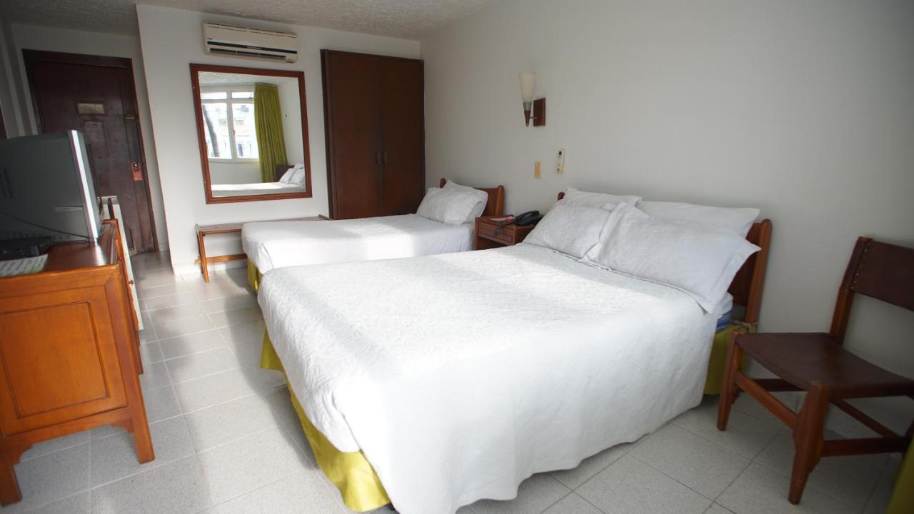 Hotel Bachue Girardot Exterior photo